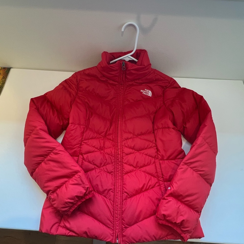 Women’s Northface puffer jacket red size small